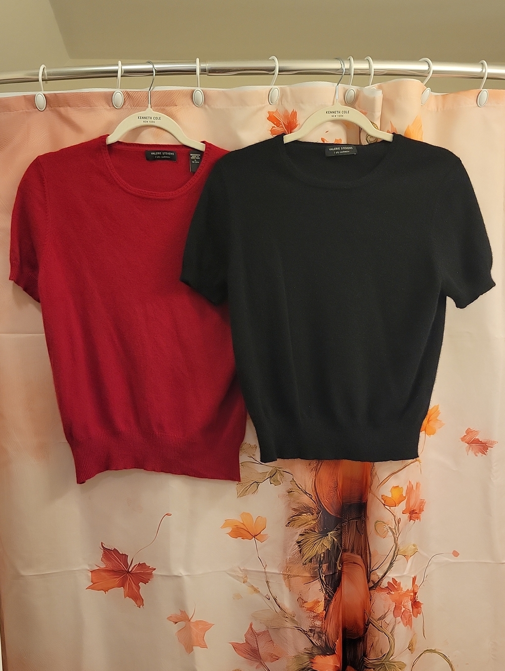 Vintage Valerie Stevens Cashmere Knit Tee Lot Red Blk